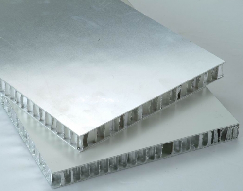 市面上铝蜂窝板和铝瓦楞板有哪些区别